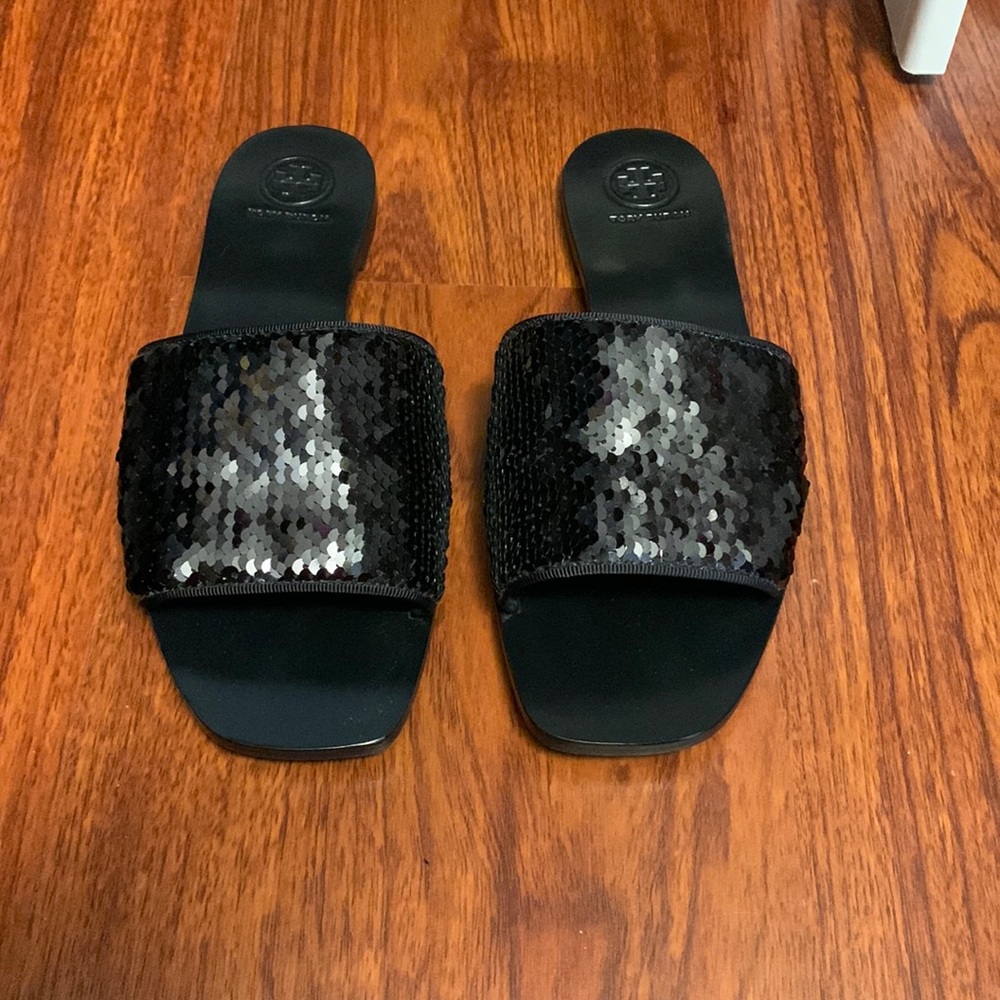 Black Tory B sandals 8.5
